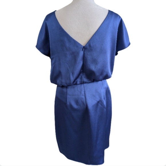 Trina Turk Amuse Blue Satin Short Sleeve Dress Size 8  Like New - Picture 5 of 12